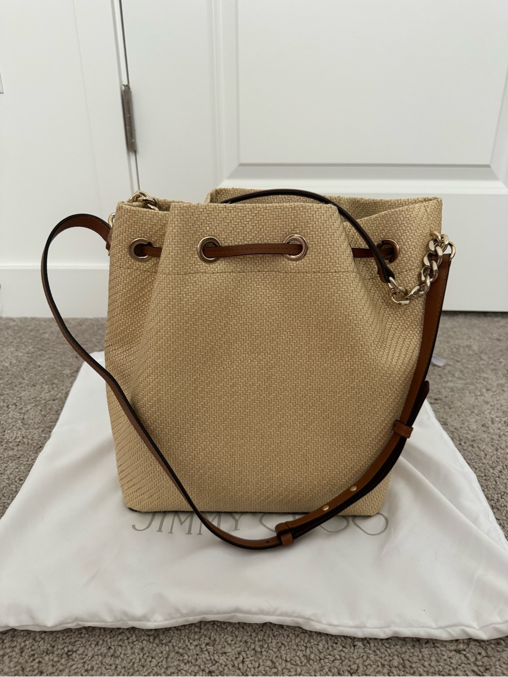 JIMMY CHOO Juno Raffia Bucket Bag - Picture 3 of 10